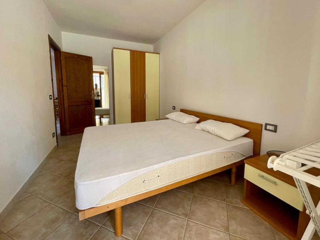 Residence La Spiga Кастельсардо Экстерьер фото